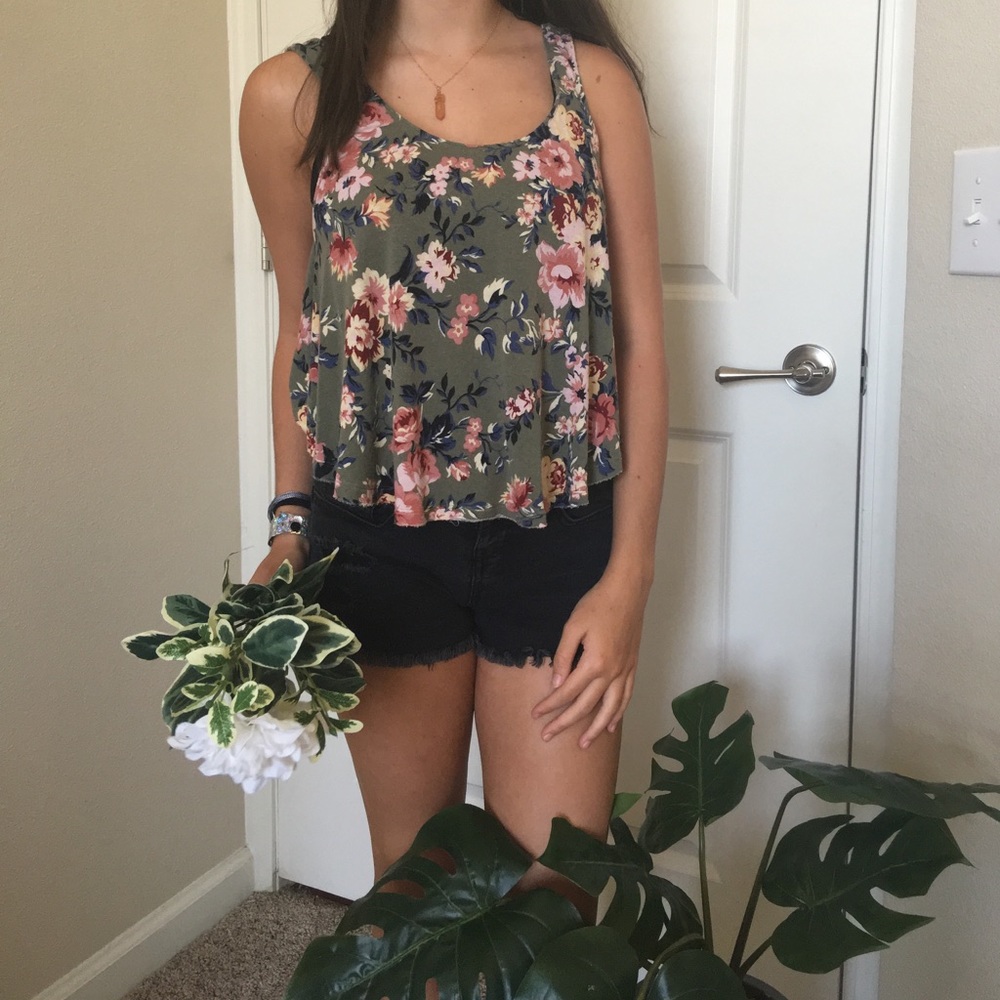 American Eagle soft and sexy floral tank